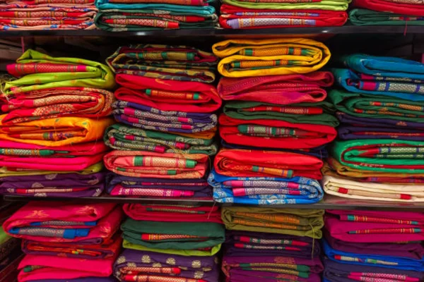 Image of: Ashoka Textiles Clothing Store in Valliyur Tamil Nadu