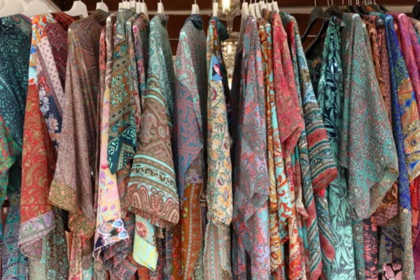 Image of: B Aris Textile Shop in Thalaiyuthu