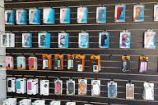 Image of: Mani Mobiles Store in Kavalkinaru