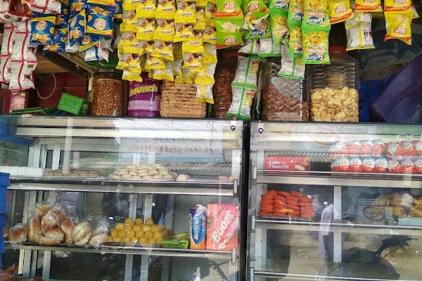 Image of: Royal Sweets and Bakery in Suthamalli Vilakku