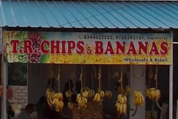 Image of: TR Chips and Bananas in Panakudi