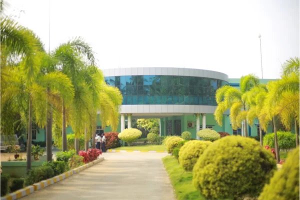 Image of: Mount Litera Zee School Mylaudy