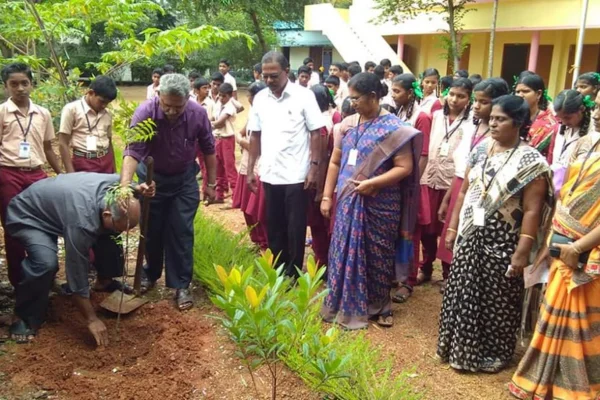 Image of: Sacred Heart High School Pacode and Insights