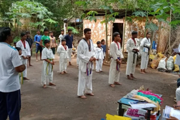 Image of: Young Star Taekwondo in Alur