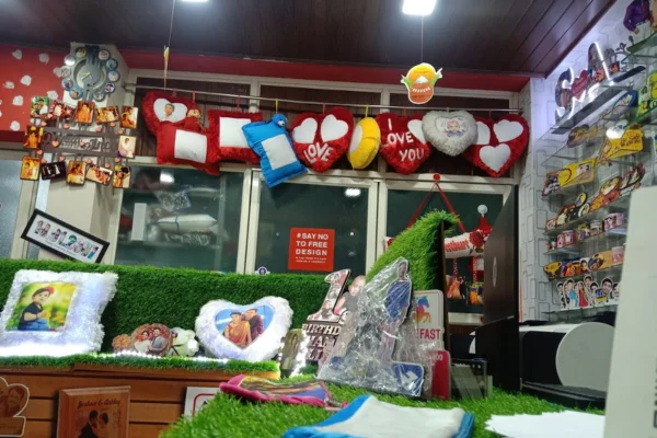 Image of: The Fast Designs Thuckalay Unique Gift Items and Custom Designs