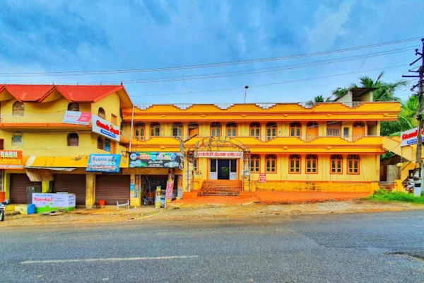 Image of: Pon Arasi Thirumana Mandapam in Azhagiyamandapam