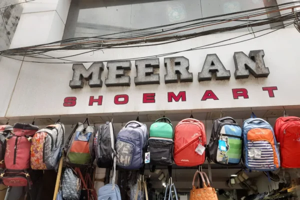 Image of: Meeran Shoe Mart Marthandam Quality Shoes and Stylish Bags