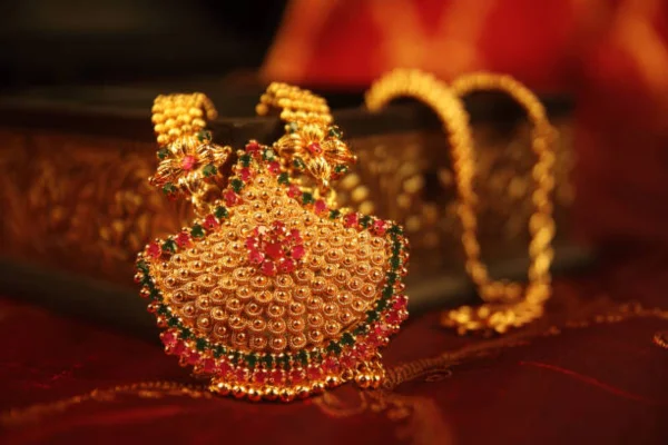 Image of: Selva Jewellers - Traditional Gold & Silver Jewelry