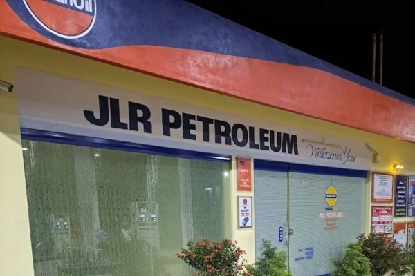 Image of: JLR Petroleum Poovancode Tamil Nadu Reliable Fuel Station