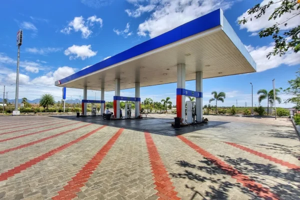 Image of: HP Petrol Station SAV Fuels Rajakkalmangalam Tamil Nadu