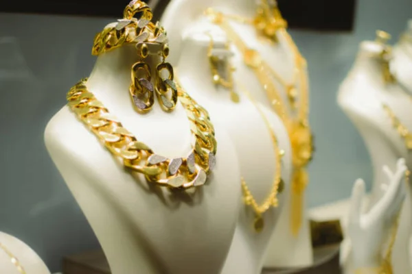 Image of: Sree Valli Jewellers in Thingal Nagar