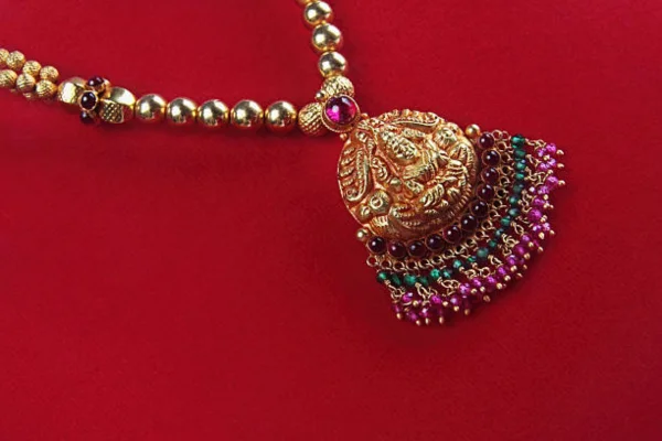 Image of: Rethina Jewellery Gold and Silver Collections in Nithiravilai