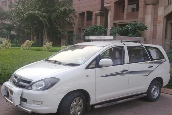 Image of: C Perinba Dhas Taxi Service Nagercoil Reliable Local Transport