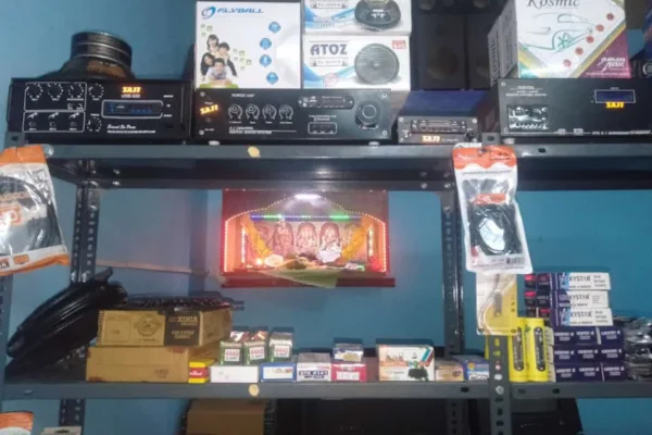 Image of: Saji Electronics and Car Decors in Theroor Tamil Nadu