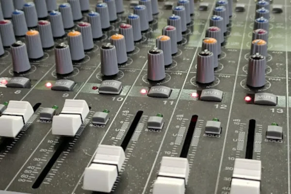 Image of: Marconi Electronics in Nagercoil for Quality Electronic Products