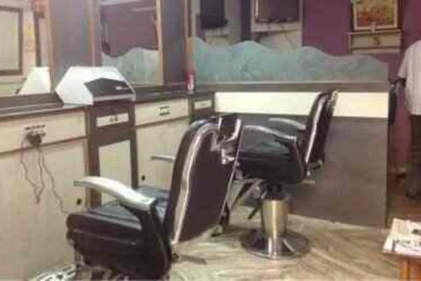 Image of: Goldy Beauty Hair Dressers: Quality Hair and Beauty Services