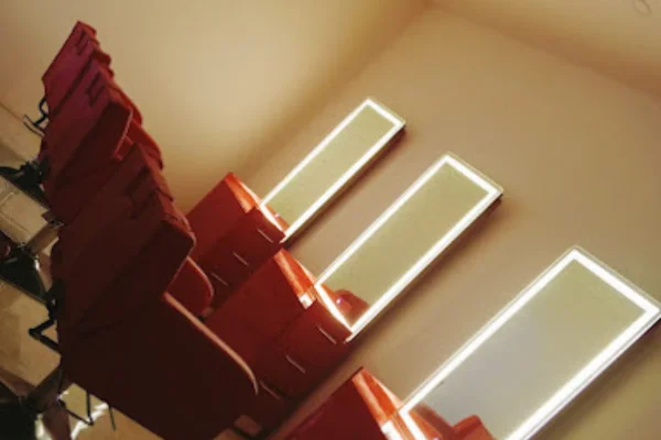 Image of: Jovis Unisex Beauty Parlour Thingal Nagar