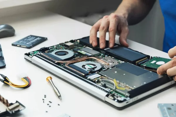 Image of: Laptop Service Center in Marthandam