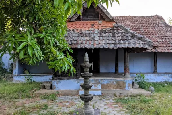 Image of: Thalakulam Valiyaveedu Birthplace of Veluthampi Dalawa