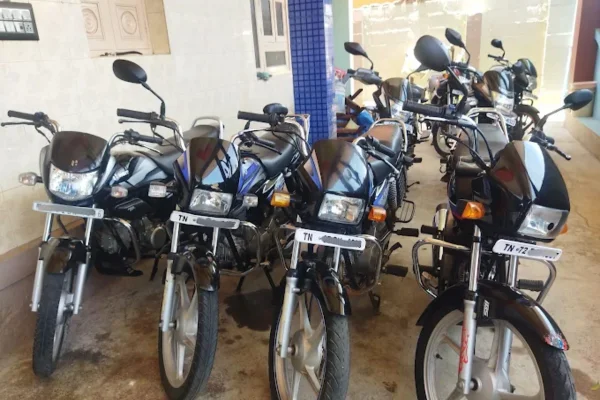 Image of: Priya Bikes and Cars Service in Alangulam Tamil Nadu