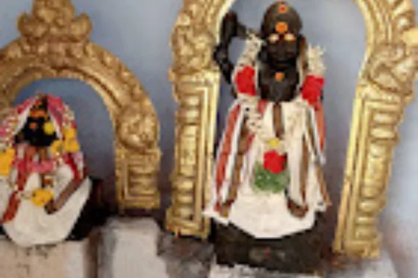 Image of: Vettu Kattu Petchiyamman Temple Manimutharu Tamil Nadu