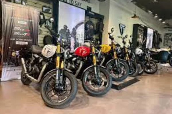 Image of: Triumph Motorcycles in Perumalpuram Tirunelveli
