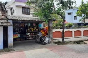 Image of: Reena Stores Chettiyar Shop in Manali Tamil Nadu