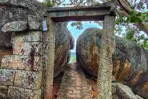 Image of: Chitharal Paarai Vilavancode Tamil Nadu