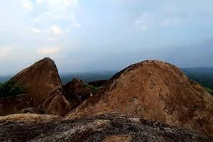Image of: Jaf Rock Tourist Place in Vellamcode Tamil Nadu