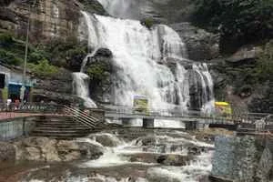 Image of: Peraruvi Park Serene City Park in Courtallam