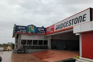 Image of: Eagle Tyre's & Alignment in Valliyur