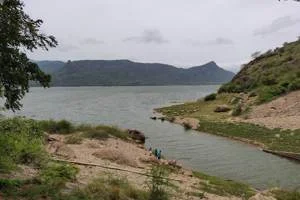 Image of: Manimutharu Waterfalls Singampatti Tamil Nadu