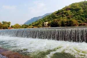Image of: Thalaiyanai Bathing Spot Papanasam Tamil Nadu