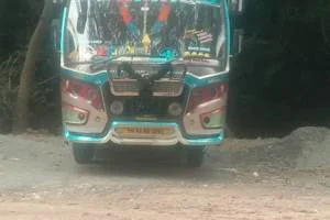 Image of: Praveen Tours And Travels Vadakku Colony Thiruvengadam