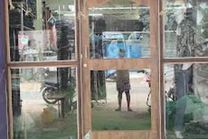 Image of: Pauls Mens Wear Designer Clothing in Mukkudal