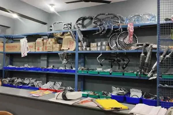 Image of: AJ Enfield - Royal Enfield Repairs