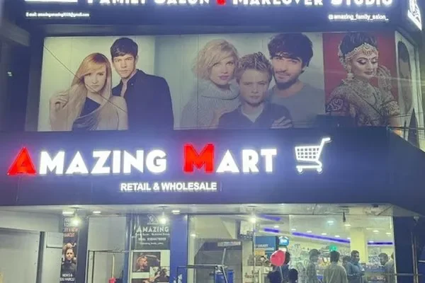 Image of: Amazing Family Salon - Haircuts and Beauty Services