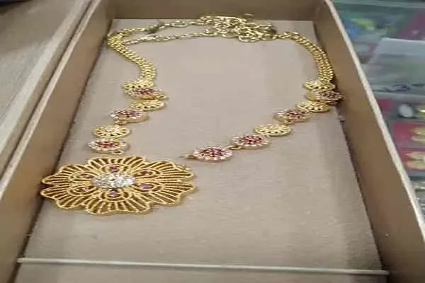 Image of: Abi Gold Covering and Fancy - Fashion Jewelry and Accessories