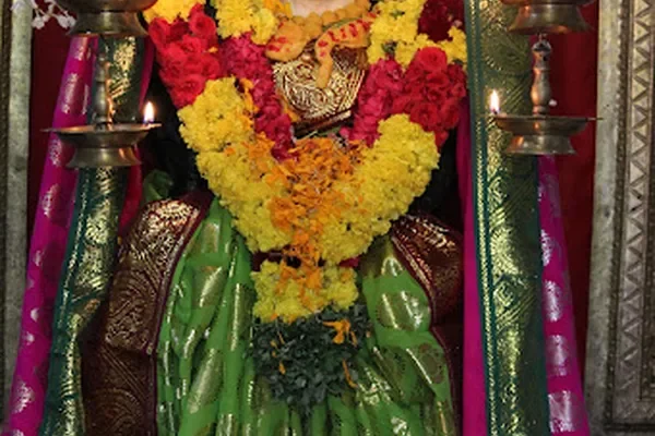 Image of: Akilandeswari Temple Ganapathipuram - Sacred Ritual Space