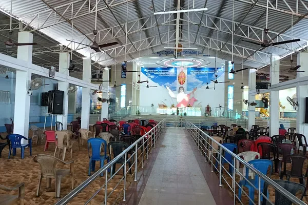 Image of: Albutha Matha Alayam Christ Bhavan Ezhudesam - Christian Retreat Center