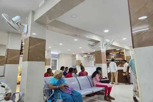 Image of: Ananthi Muthukaruppan Hospital - Comprehensive Medical Services