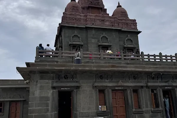 Image of: Ancient Beach Shore Sivalingam Kanniyakumari - Sacred Seaside Temple