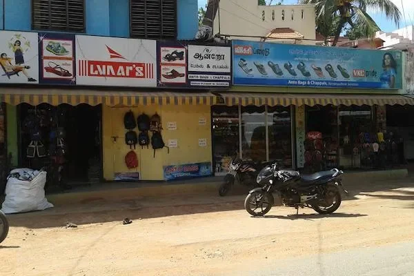 Image of: Anto Bags and Chappals Stylish Footwear Collection