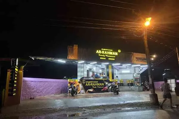 Image of: Arafa Grand Family Restaurant - Flavorful Dishes and Family-Friendly Dining Experience