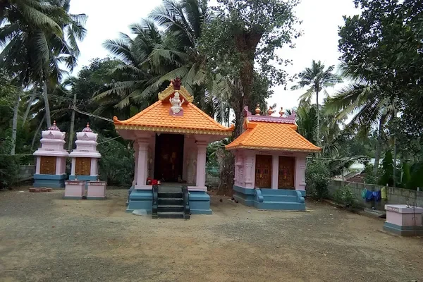Image of: Arasamoodu Amman Temple Vellivilagam Unnamalaikadai - Amman Worship