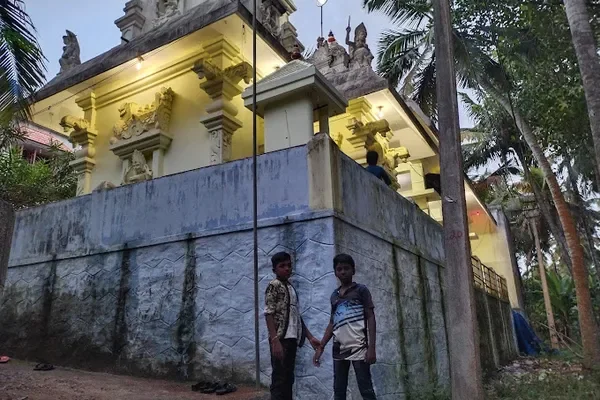 Image of: Arul Megu Sri Mutharamman Temple Pammathumoolai Manavalakurichi - Divine Worship