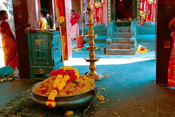Image of: Arulmighu Mutharamman Temple Vettikonam Thuckalay - Mutharamman Worship