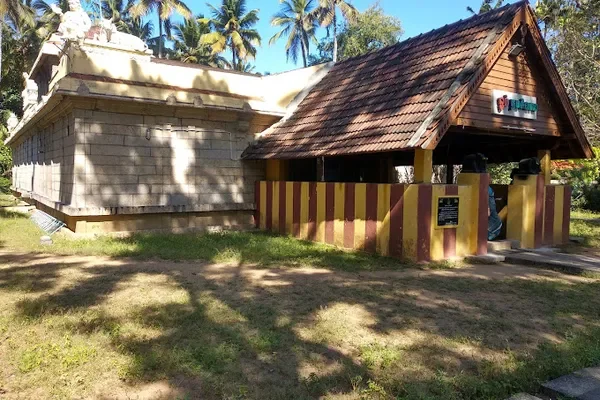 Image of: Arulmigu Maarthaandeswaram Mahadevar Temple Eraniel - Worship of Lord Mahadevar