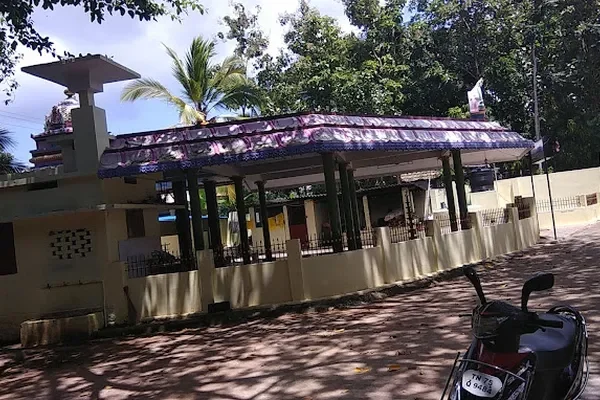 Image of: Arulmigu Shri Balakrishna Swami Temple Kaviyalloor-Valvaithankoshtam - Worship of Lord Krishna