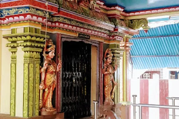 Image of: Arulmigu Sri Muppidari Amman Koil Erachakulam - Worship of Goddess Muppidari Amman